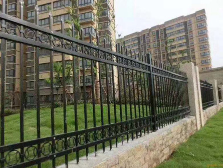 锌钢护栏